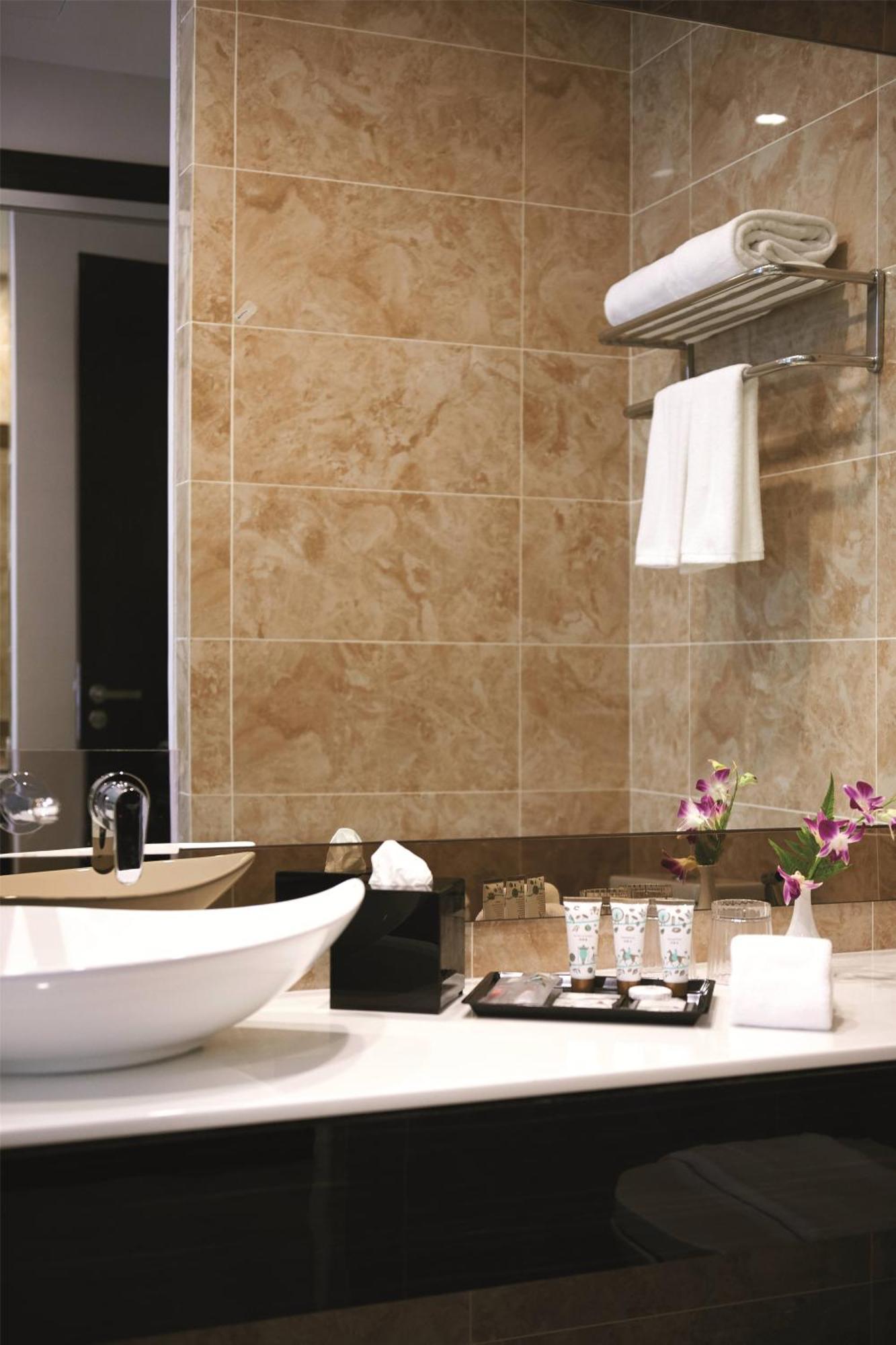 Two-Bedroom Suite @ Dorsett Residences - 1 Queen + 2 Single